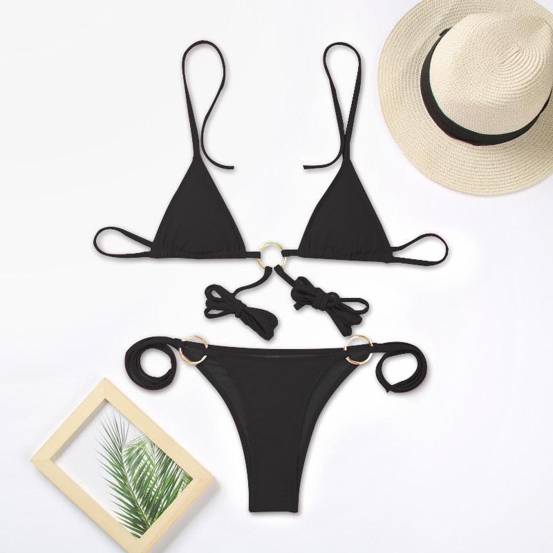 Maillot de bain deux pièces triangle réglable à dos nu croisé, avec lacets et liens, pour femme. Bas de maillot de bain brésilien string. Maillot de bain femme ajouré de qualité, plissé. Ensemble bikini femme réversible.
