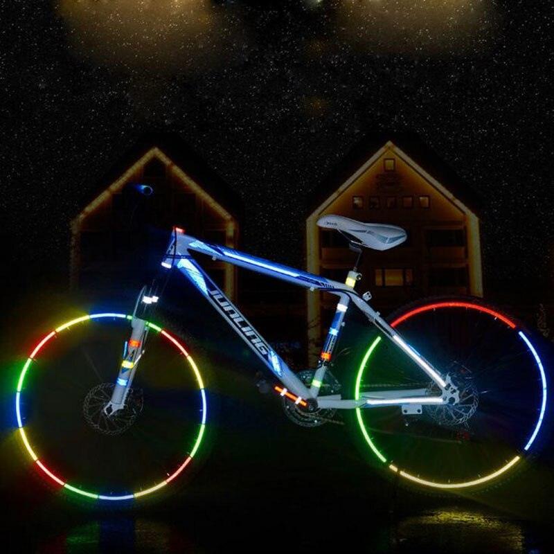 8PCS Feux de roue de vélo Lumières de vélo autocollants réfléchissants fluorescents Ruban de rayons de vélo Accessoires de vélo Ruban réfléchissant de vélo Autocollants de sécurité de nuit pour vélo et moto