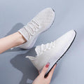 Chaussures de course pour femmes d'été en tissu tissé Sneakers de sport mode décontractée Chaussures de marche en maille respirante antidérapantes légères et respirantes Chaussures de course en maille au design confortable