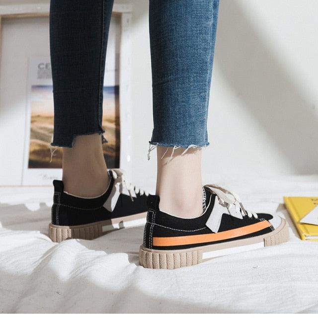 Nouvelles Baskets Décontractées en Toile pour Femme - Collection Printemps, Chaussures Plates Vulcanisées Rayées Tendance, Baskets Basses en Toile, Modèle Confortable Facile à Enfiler