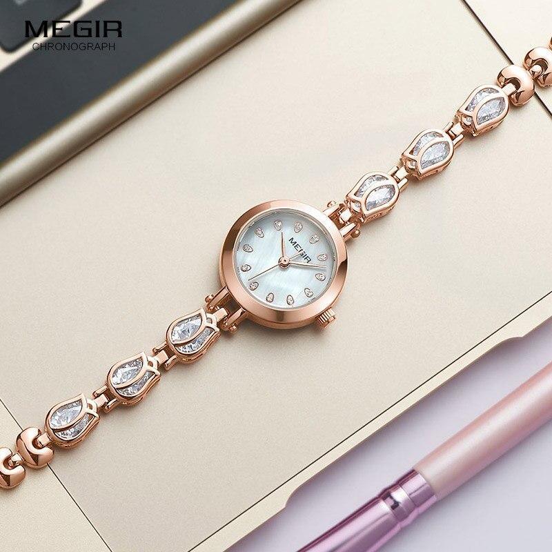 Montre Bracelet Femme Charme Cristal Mode Élégante Forme Bracelet Design Luxe Quartz Étanche Montre-Bracelet Femme