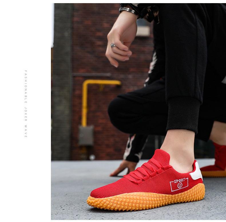 Baskets noires pour hommes Chaussures respirantes en maille Chaussures de sport noires à la mode Chaussures de marche plates et décontractées Chaussures décontractées respirantes Baskets montantes décontractées à lacets pour hommes à la mode