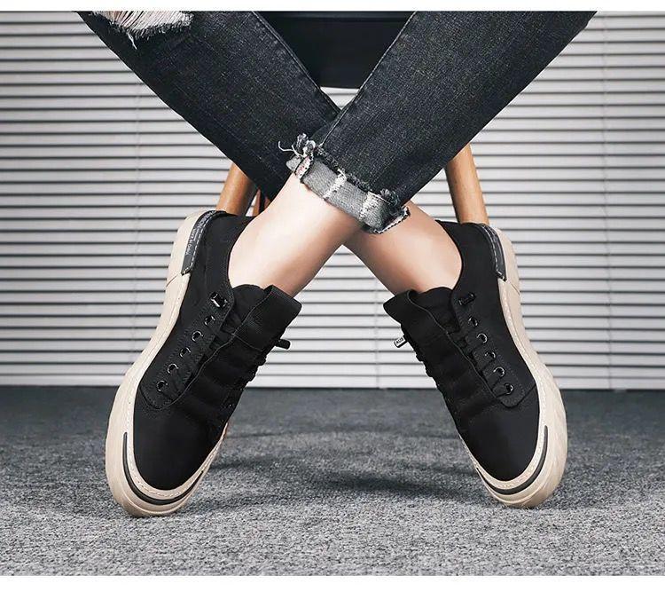 Baskets décontractées en toile pour hommes, confortables et polyvalentes, respirantes, chaussures de sport plates, légères, pour la marche en extérieur, design moderne.