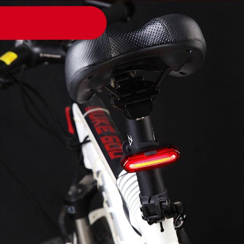 Feu arrière de vélo VTT LED USB rechargeable, feu de sécurité, lampe arrière de vélo rouge haute intensité, accessoires LED, compatible avec tous les vélos de route et casques
