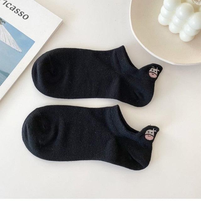Chaussettes de cheville en coton noir et blanc brodées pour femme, motif vache de dessin animé, style marée, bouche peu profonde, mode mignonne, chaussettes de bateau unisexe pour hommes et femmes