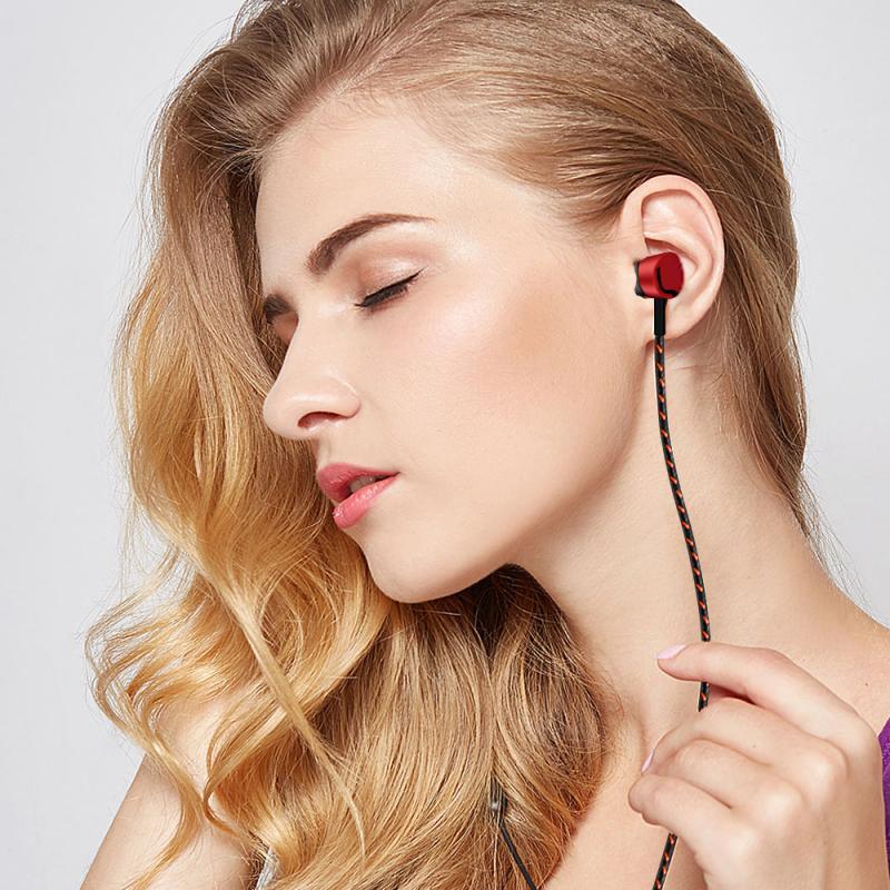 Écouteurs de sport filaires pour le gaming intra-auriculaires Moniteur Écouteurs avec micro Son stéréo Contrôle du volume Casque filaire 3,5 mm avec basses Écouteurs stéréo Écouteurs de musique Sport Gaming Casque avec micro Écouteurs simples