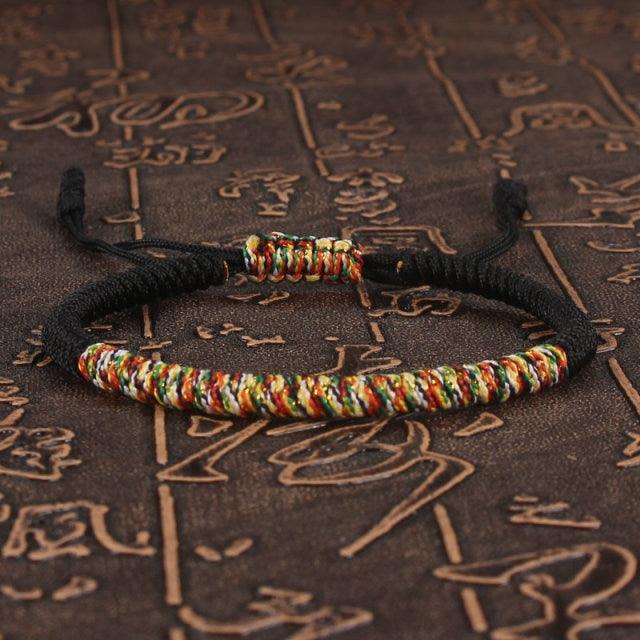 Bracelet Tressé Fait Main à Nœud Porte-Bonheur Fil Rouge Protection Ajustable Unisexe