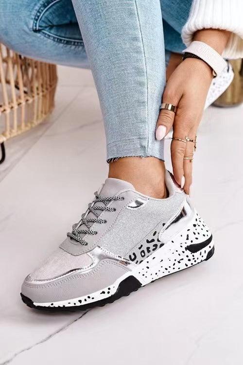 Baskets femmes imprimé léopard à lacets chaussures vulcanisées femme baskets de sport respirantes rehaussant la taille pour la marche, le jogging Baskets de sport dorées et argentées pour femmes