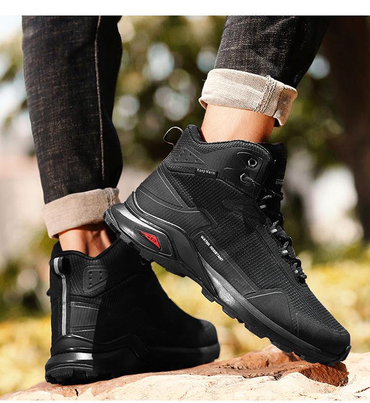 Bottes chaudes pour hommes Bottes de neige en peluche Bottes de randonnée antidérapantes d'extérieur Bottes d'hiver montantes imperméables pour hommes Bottes de neige doublées chaudes Chaussures en cuir antidérapantes