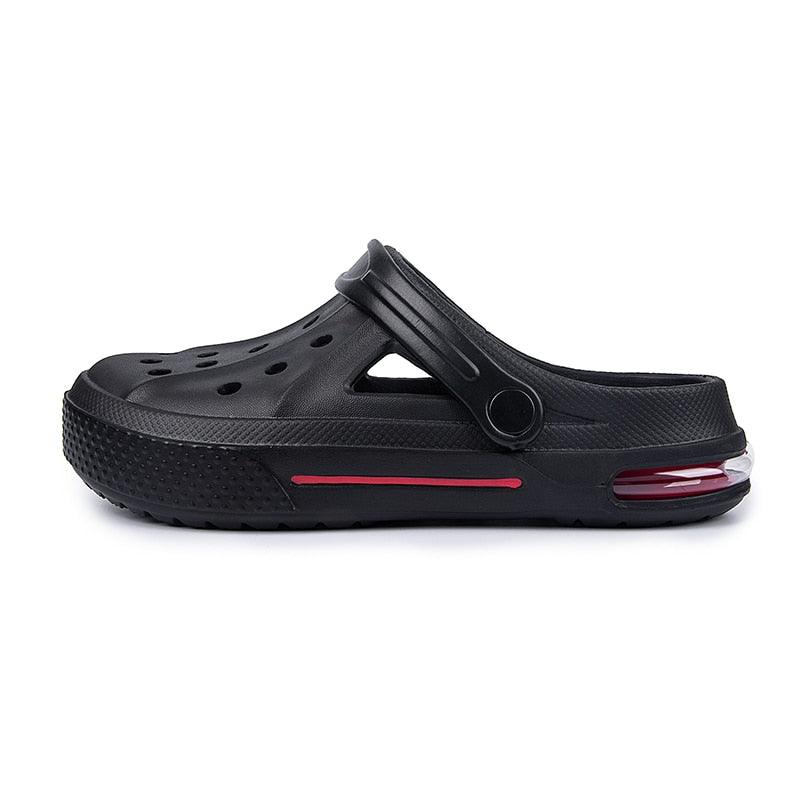 Sandales pour Femmes Été Trous Chaussures en Caoutchouc Sabots Chaussures de Jardin Noires Sandales Plates de Plage Sabots de Jardin Sandales Légères à Enfiler Classiques Réglables Chaussons de Marche d'Extérieur