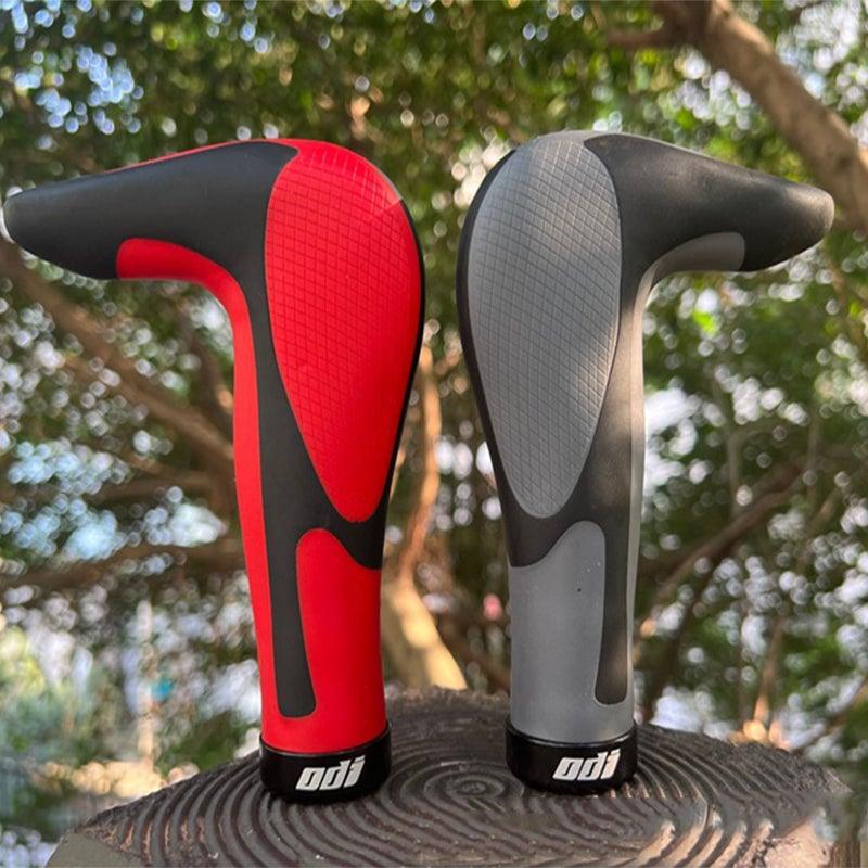 Poignées de vélo en silicone Poignées de VTT souples Guidon Anneau de blocage en alliage d'aluminium Poignées de vélo Poignées de guidon ergonomiques Confortables Douces Légères Poignées de guidon verrouillables pour VTT Cyclisme