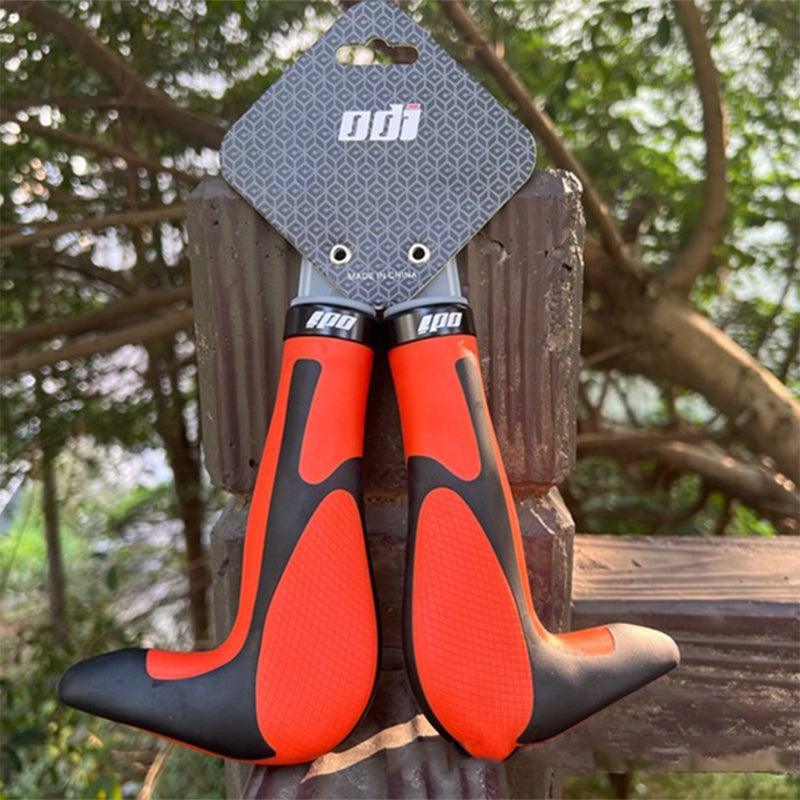 Poignées de vélo en silicone Poignées de VTT souples Guidon Anneau de blocage en alliage d'aluminium Poignées de vélo Poignées de guidon ergonomiques Confortables Douces Légères Poignées de guidon verrouillables pour VTT Cyclisme