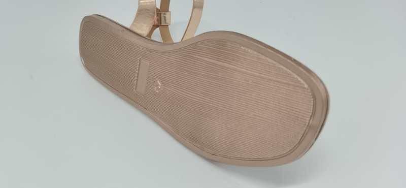Nouvelles sandales plates d'été léopard pour femme, chaussures de plage à la mode, talons plats à boucle, bout ouvert, plateforme, sandales plates décontractées à lanières, à bride de cheville.