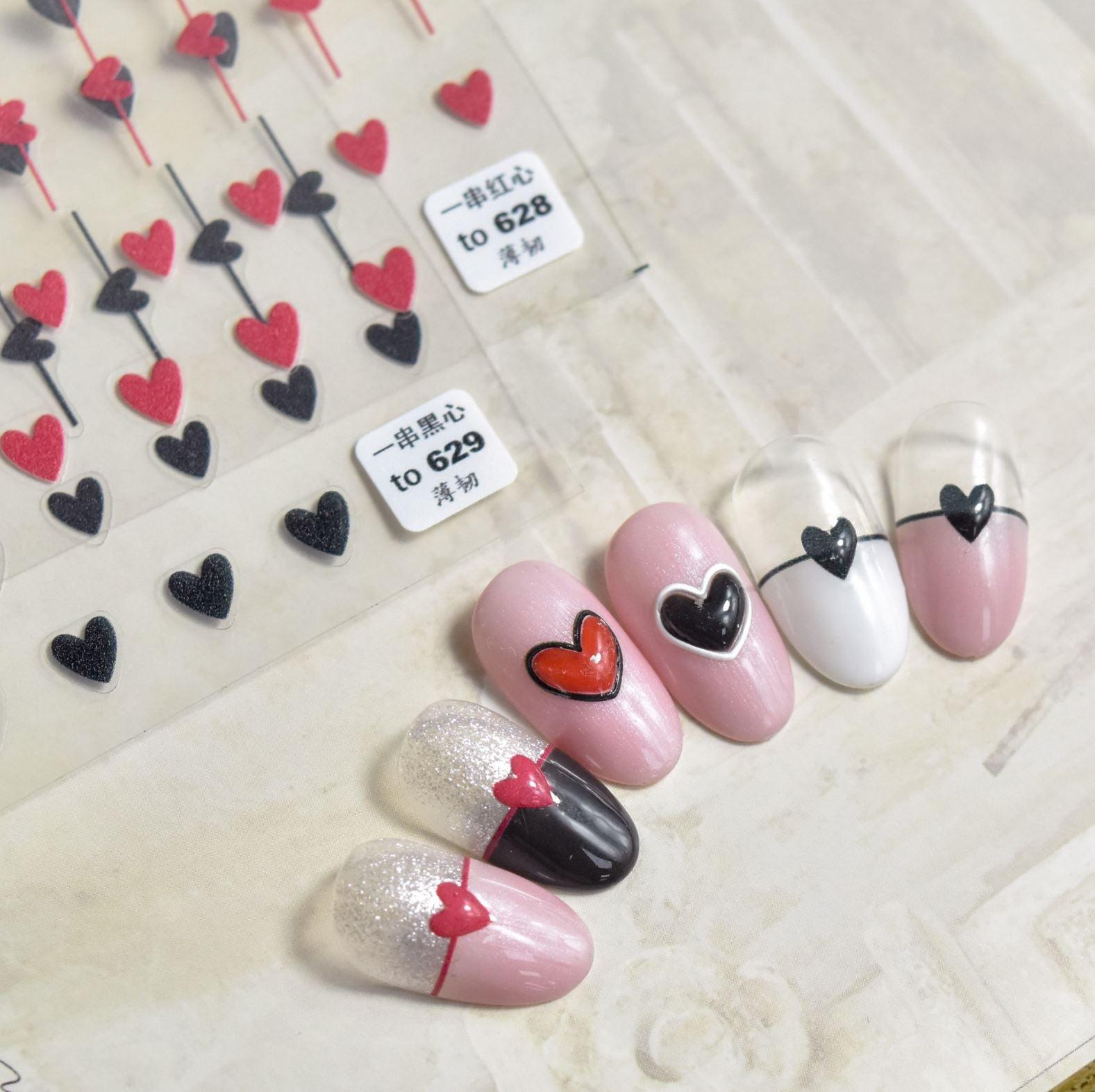 Bubble Mignon Coeurs Noirs Rouges Autocollants Ongles Décorations Nail Art Décalcomanies Design Auto-Adhésif Décoration 3D Vague pour Femmes Filles Ruban Adhésif Bandes Nail Art Autocollants
