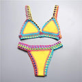 Maillot de bain bikini fait main en tricot au crochet pour femmes, ensemble deux pièces avec liens sur les côtés, maillot de bain triangle de plage