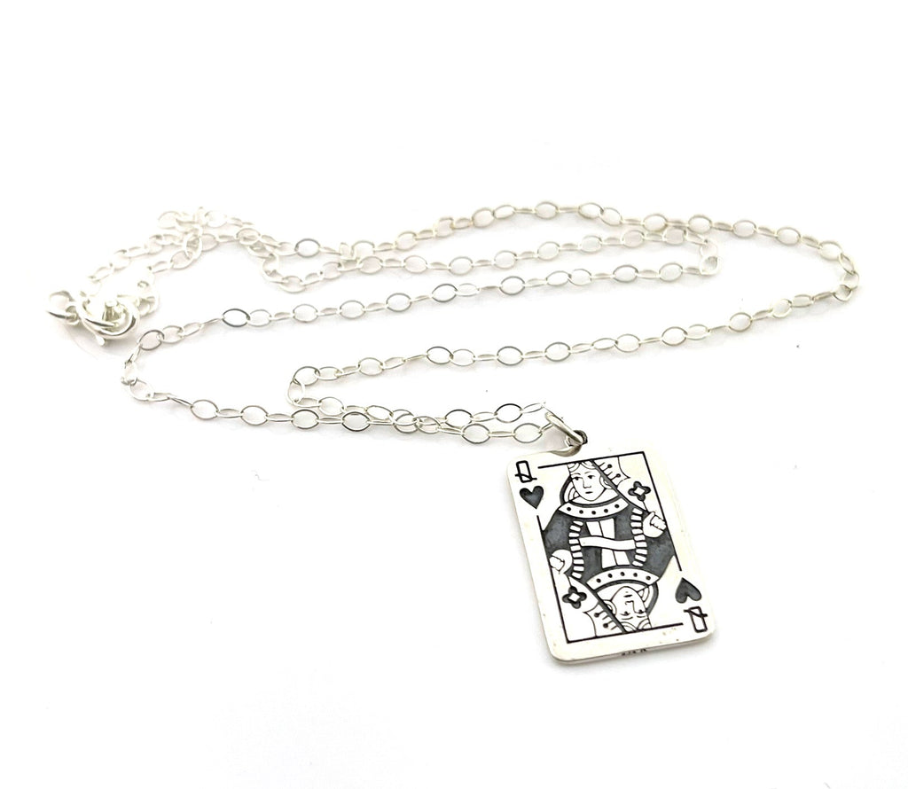 Collier Reine de Cœur en argent sterling – Pendentif carte à jouer sur chaîne de 45 cm