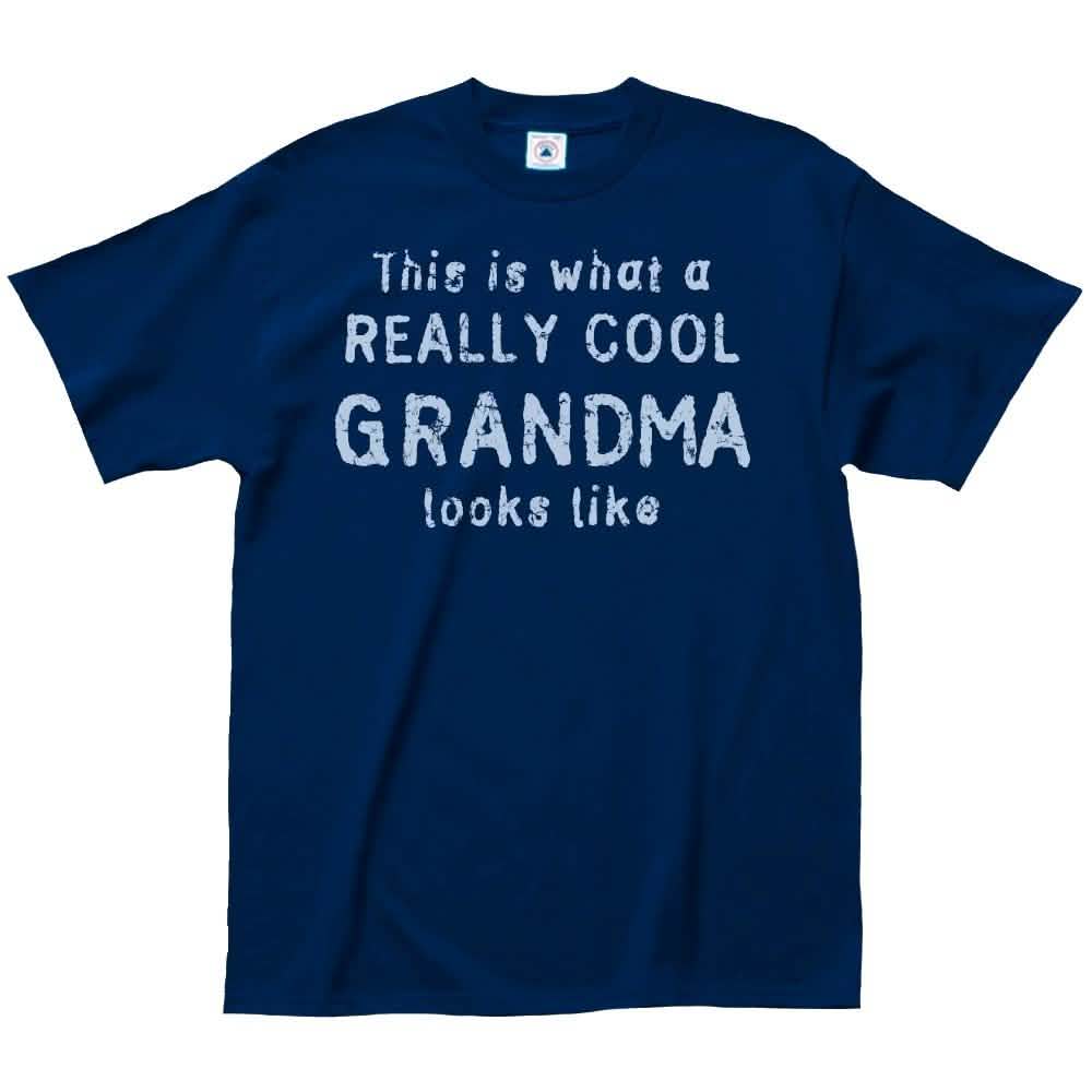 T-shirt « Mamie trop cool » ou « Cette mamie déchire » – Divers styles et tailles