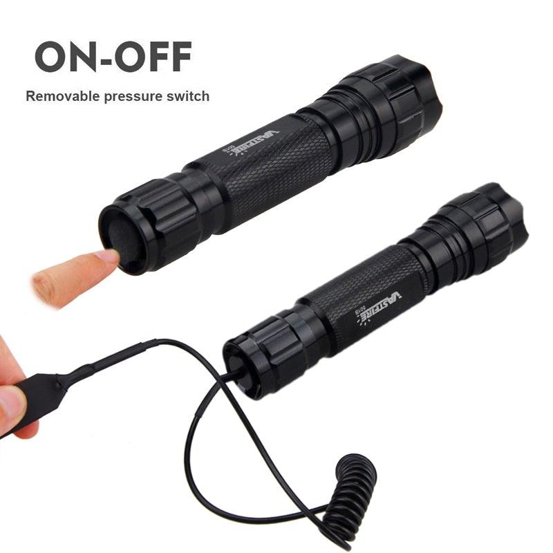 Lampe de poche tactique à LED haute puissance rechargeable USB avec support de rail, lampe de poche tactique blanche à LED avec interrupteur à pression pour la chasse nocturne à longue portée