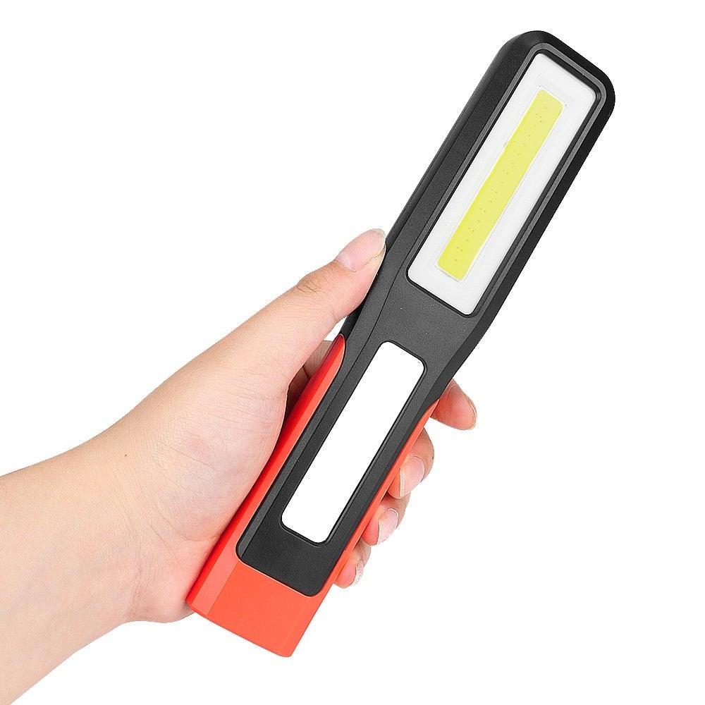 Lampes de travail à LED USB rechargeables Lampe de poche et lampe de travail lumineuses avec clip et base magnétique et clip rotatif Lampe de poche magnétique pour le travail, l'inspection, le camping, la réparation automobile et l'entretien