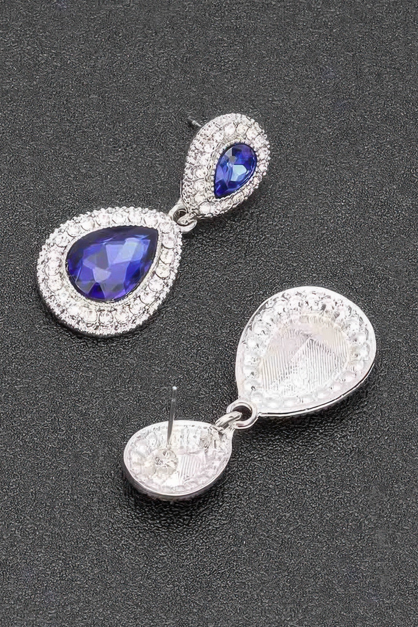 Boucle d'oreille pendante strass