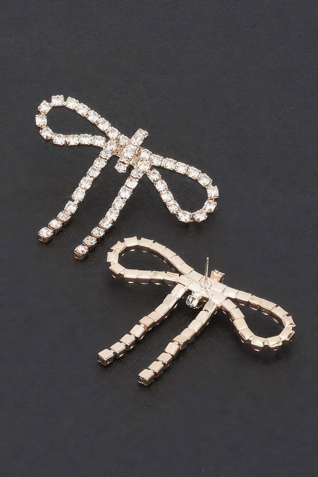Boucle d'oreille en strass