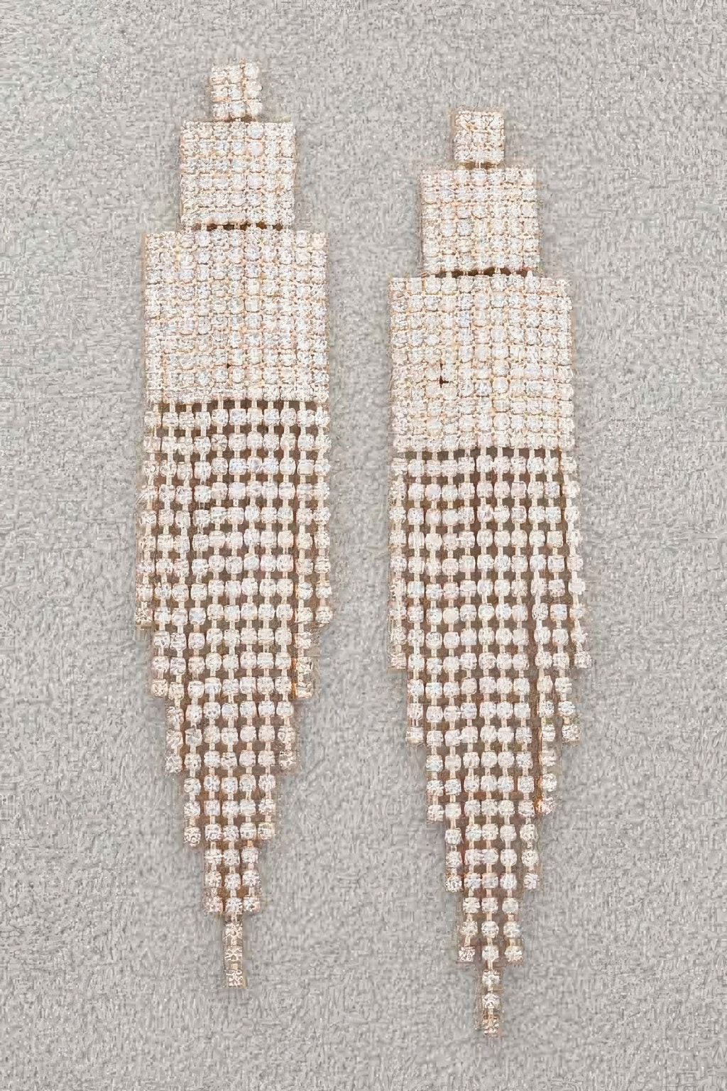 Boucle d'oreille en strass