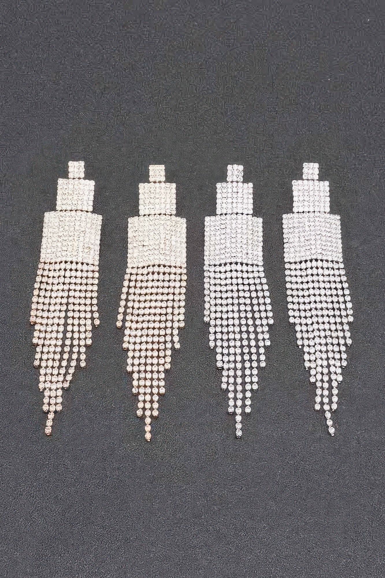 Boucle d'oreille en strass