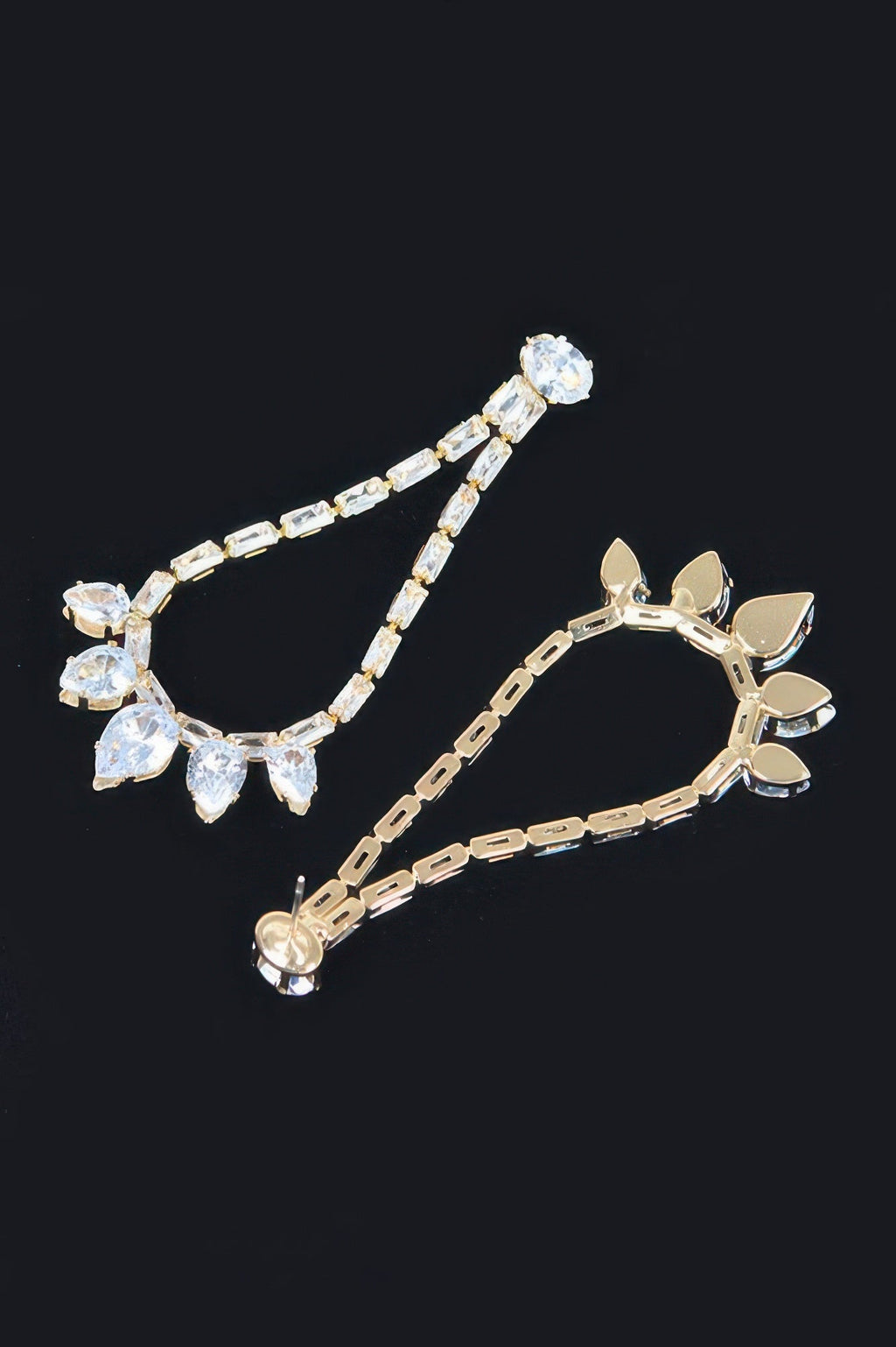 Boucle d'oreille en strass