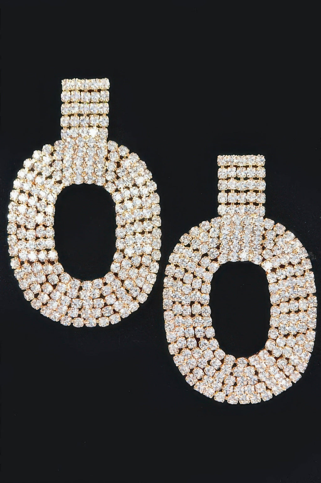 Boucle d'oreille en strass