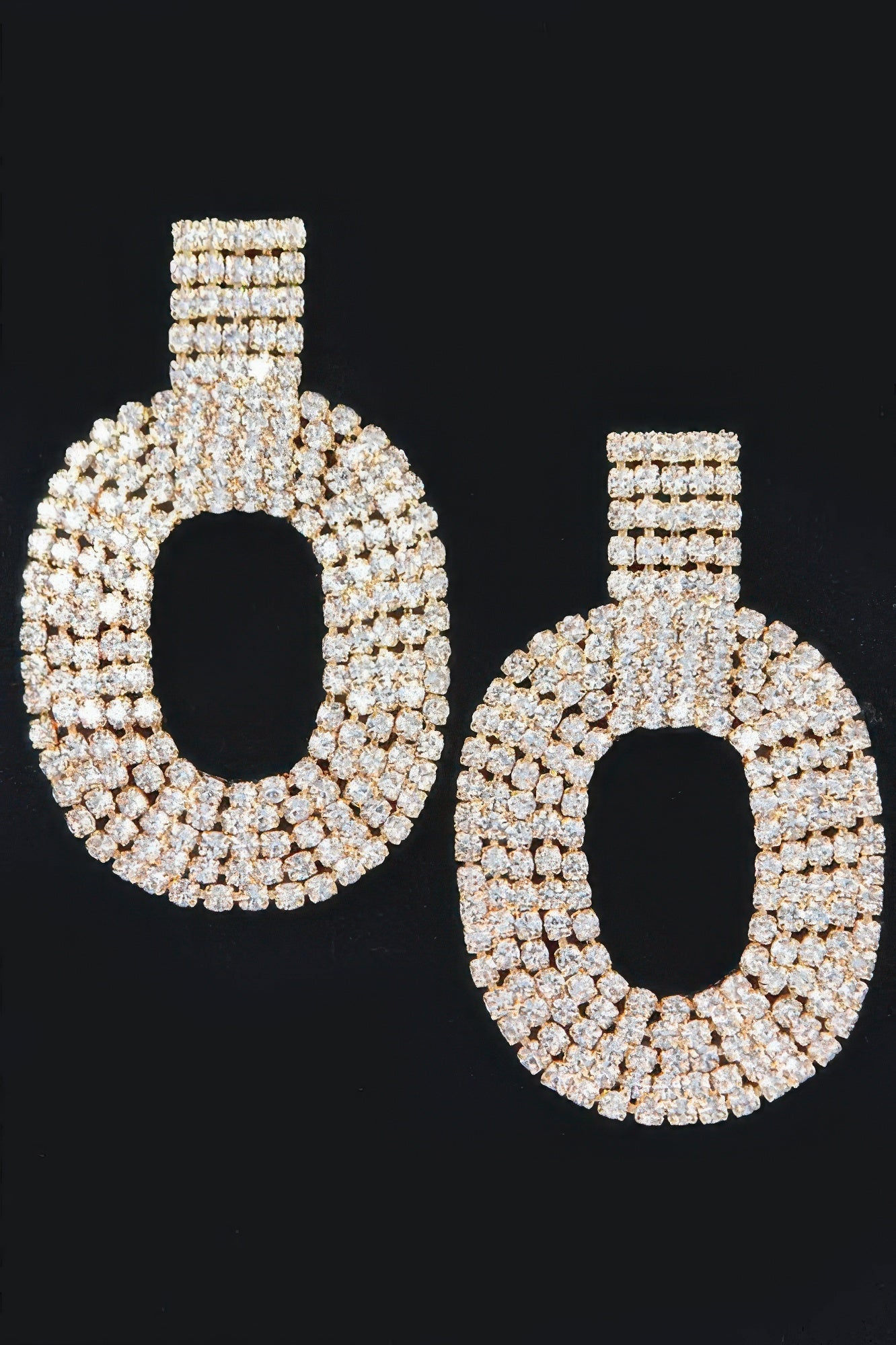 Boucle d'oreille en strass