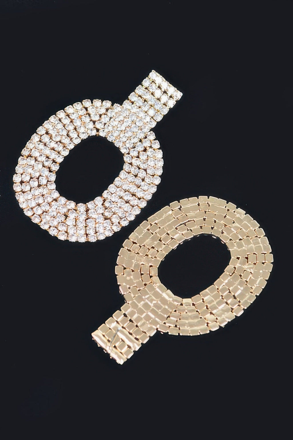 Boucle d'oreille en strass