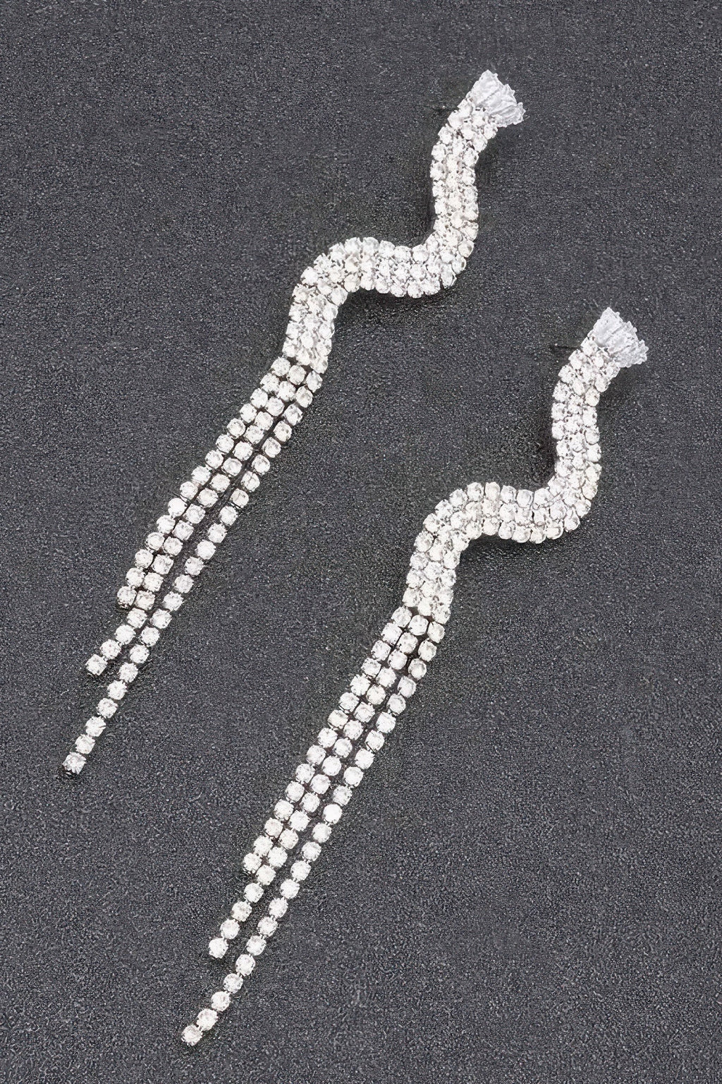 Boucle d'oreille à franges en strass