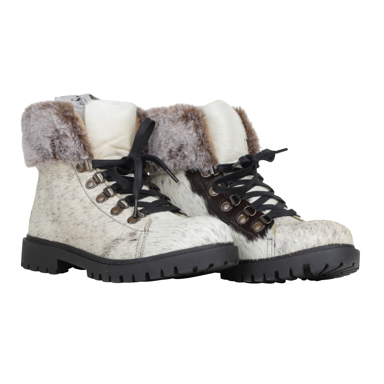 Turbulent Boots