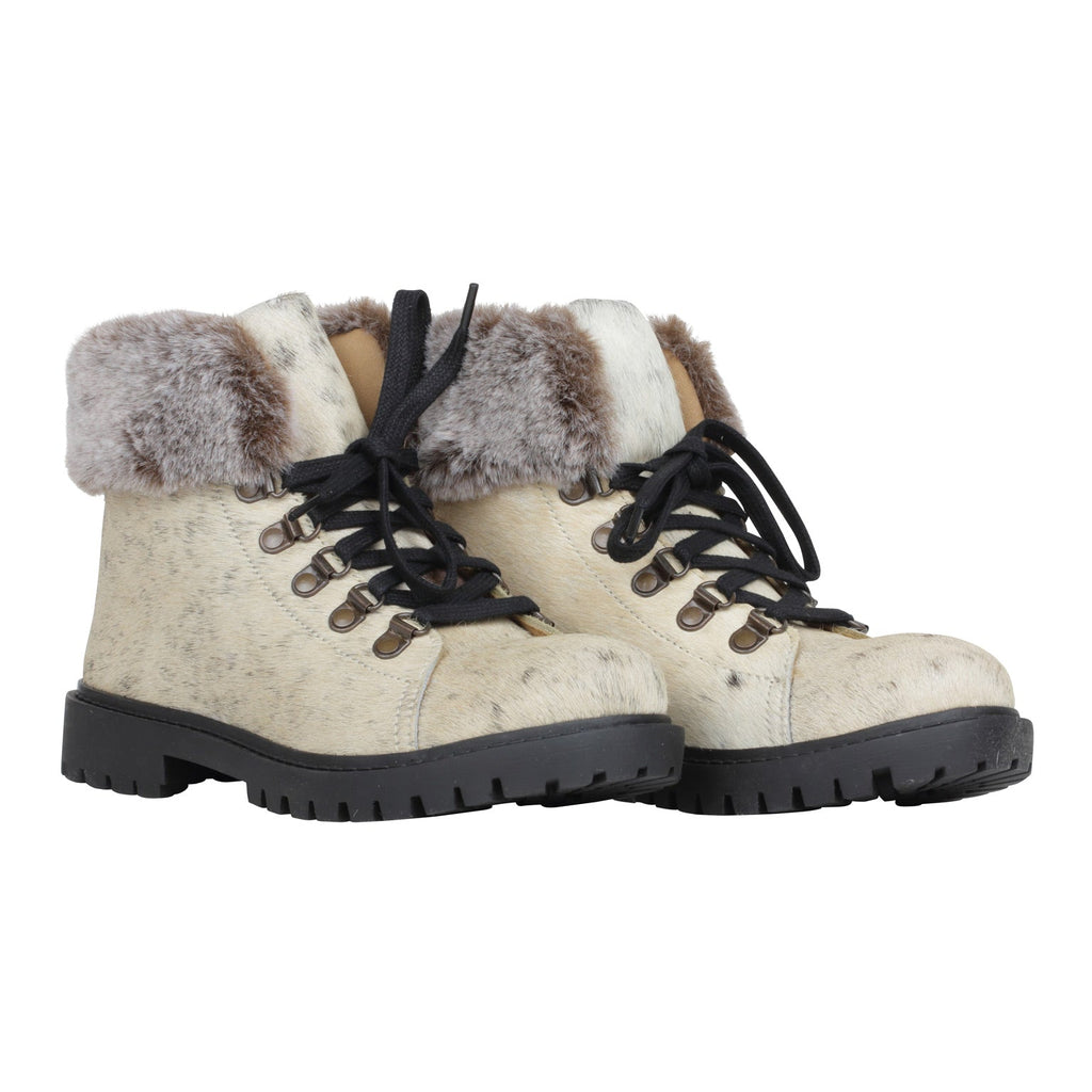 Turbulent Boots
