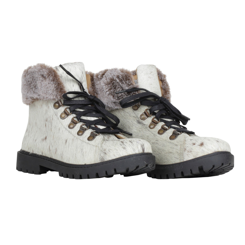 Turbulent Boots