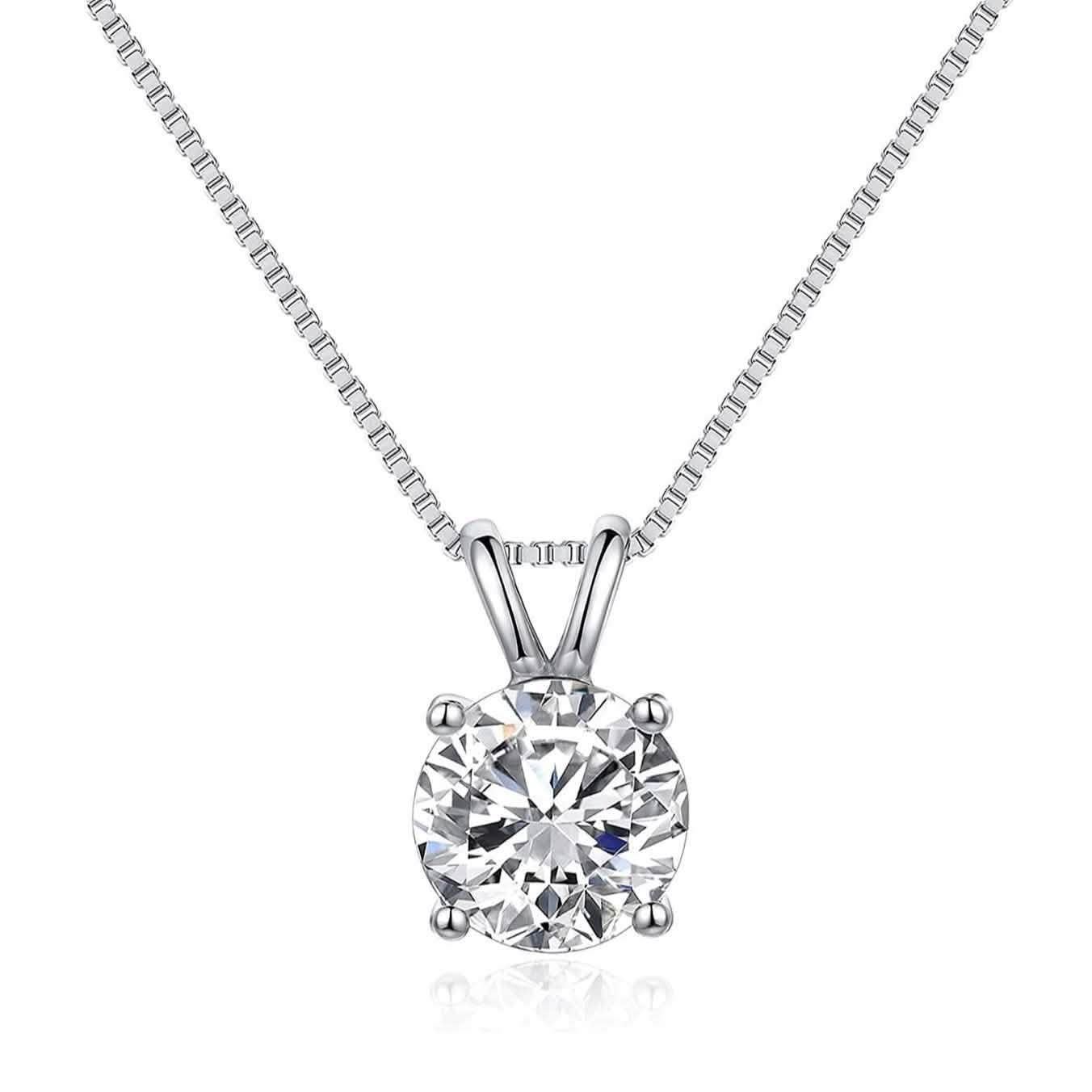 Collier avec pendentif solitaire cristal taille ronde