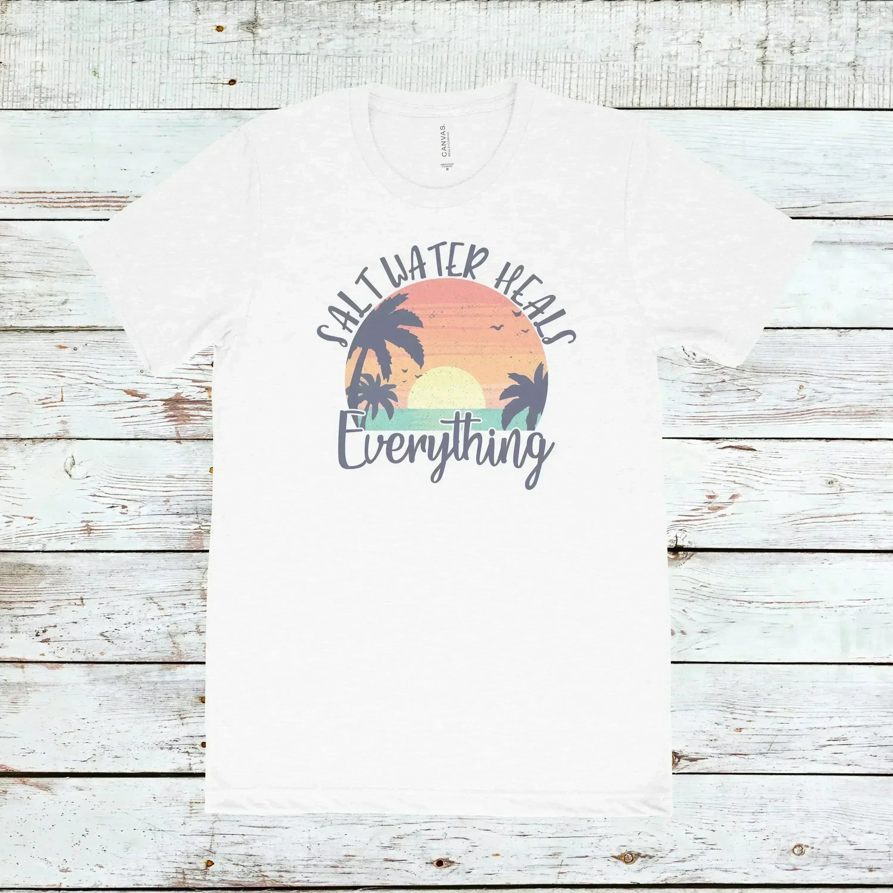 T-shirt rétro L'eau salée guérit tout