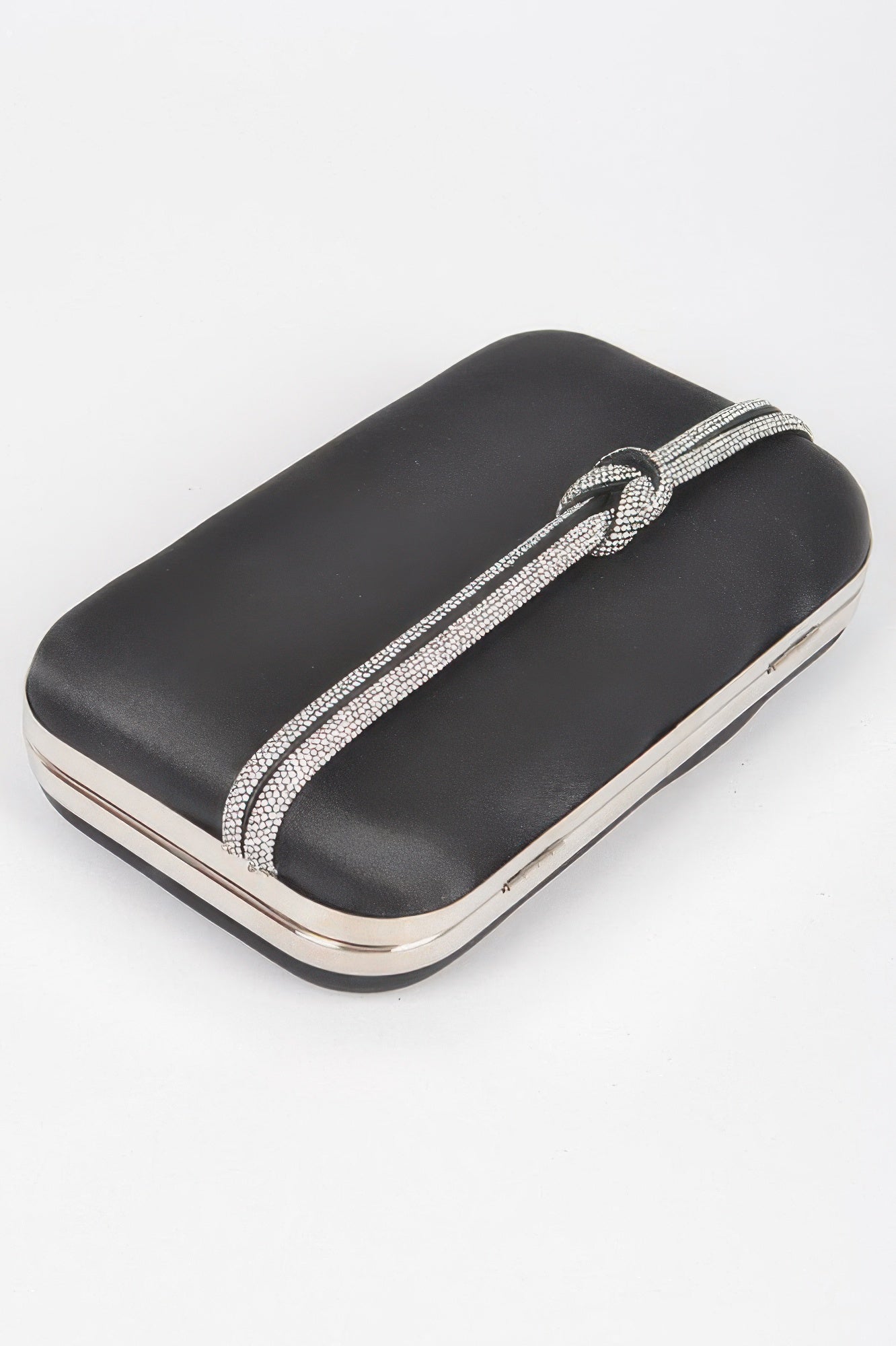 Pochette de soirée en satin