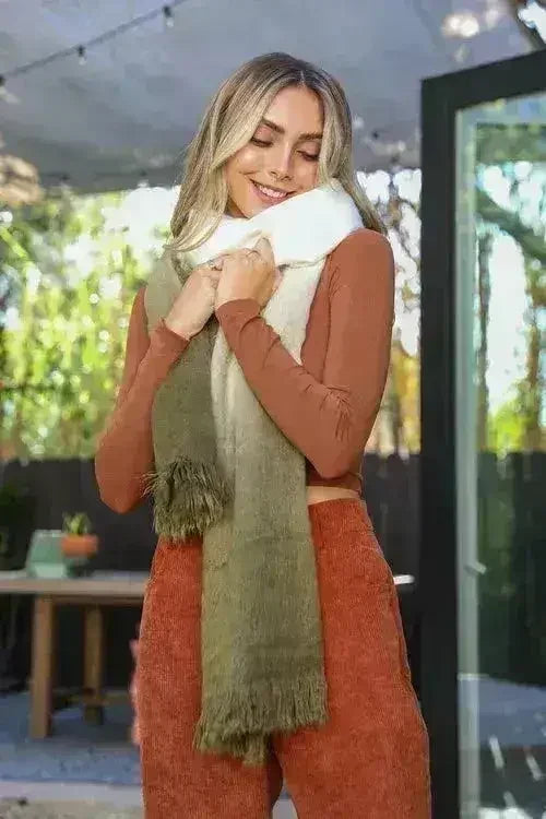 Écharpe Ombrée en Laine Soyeuse