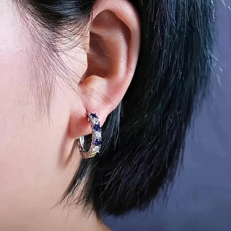 Boucles d'oreilles circulaires hypoallergéniques plaquées argent ornées de pierres synthétiques colorées