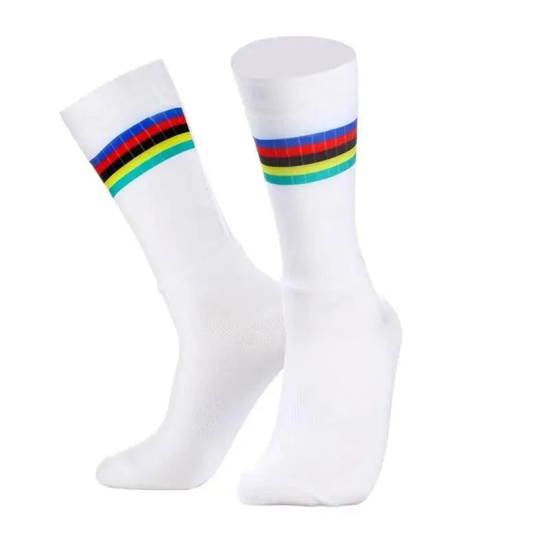 Chaussettes de cyclisme antidérapantes en silicone au design simple et moderne pour hommes, chaussettes de course uniques pour vélo, chaussettes de sport légères et respirantes