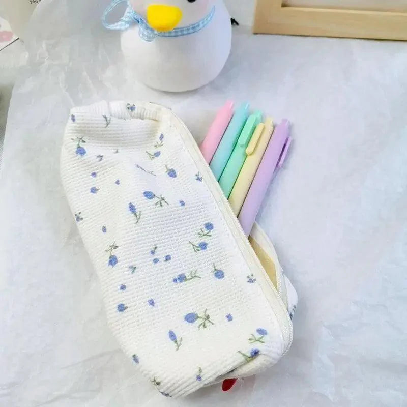 Trousse à Crayons Simple Petites Fleurs Blanches Style Frais Étudiants Trousse à Crayons Unique Maquillage Léger Trousse Cosmétique Pochette