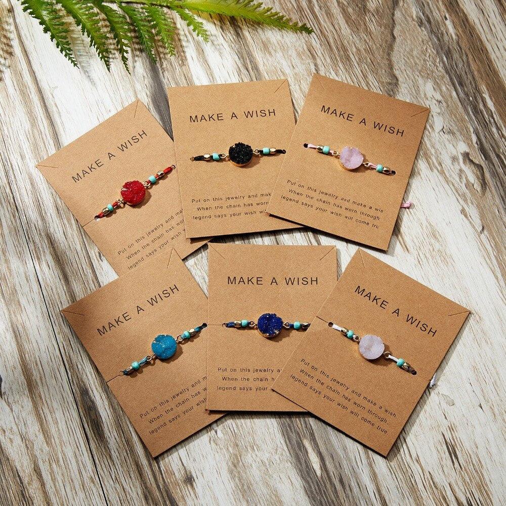 Bracelet breloque en pierre simple et coloré, bracelet de couple tressé en fil noir et rouge avec carte de vœux, bijoux faits à la main, bracelet à breloques en perles de pierre naturelle, bracelet manchette avec carte message 18-30 cm