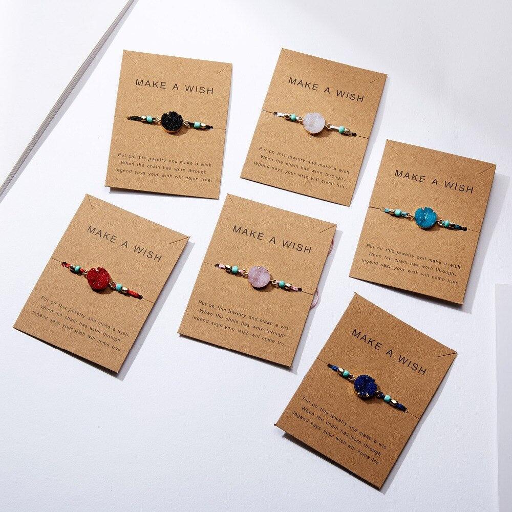 Bracelet breloque en pierre simple et coloré, bracelet de couple tressé en fil noir et rouge avec carte de vœux, bijoux faits à la main, bracelet à breloques en perles de pierre naturelle, bracelet manchette avec carte message 18-30 cm