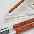 Brochettes Kebab Maker Grill Barbecue Stringer Box Machine Bœuf Viande Légumes Grill Gadget de barbecue extérieur Accessoires de barbecue utiles Brochette manuelle antiadhésive Presse d'aliments Accessoires de cuisine de grill