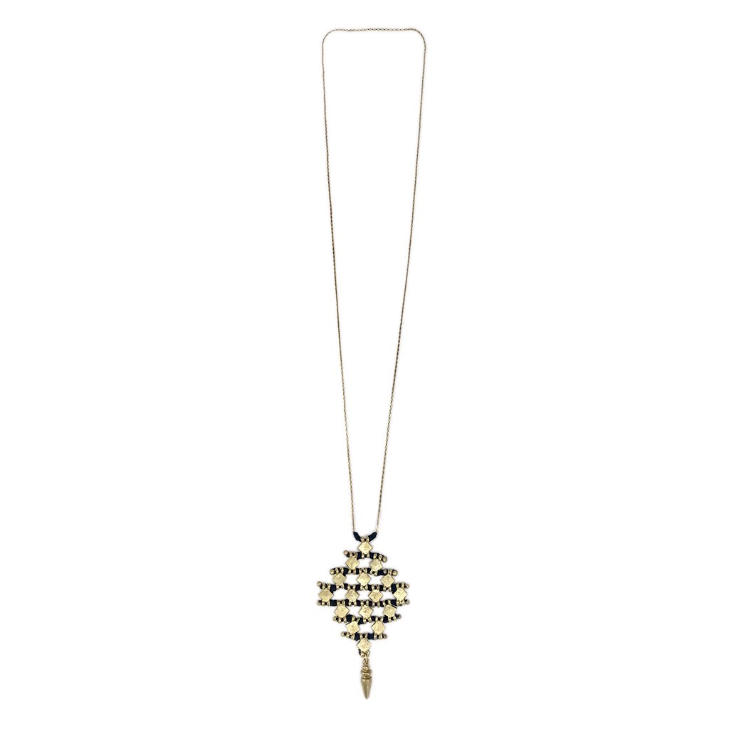 Collier tribal Nadu