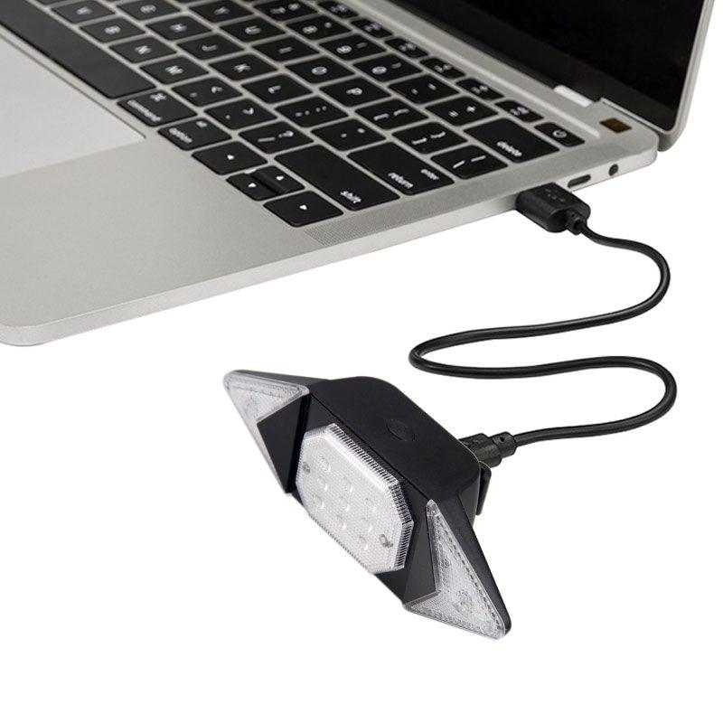 Feu intelligent de vélo avec télécommande sans fil, feu arrière clignotant de cyclisme, rechargeable par USB, signaux de direction avec télécommande sans fil, feu de sécurité rechargeable pour le cyclisme, convient à tout vélo
