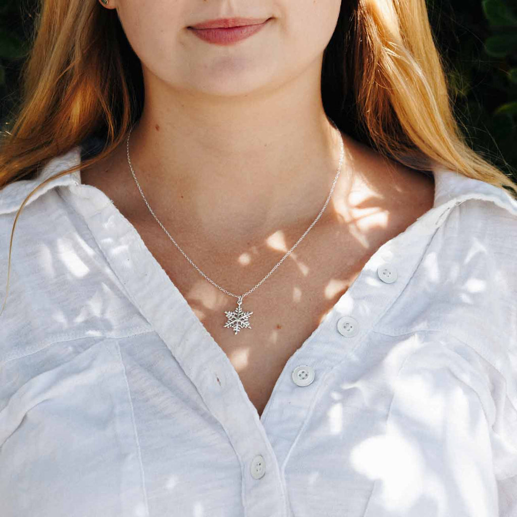 Collier charme flocon de neige en argent sterling