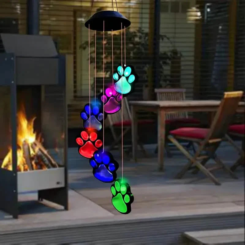 Carillon éolien solaire lumineux en forme de patte de chien