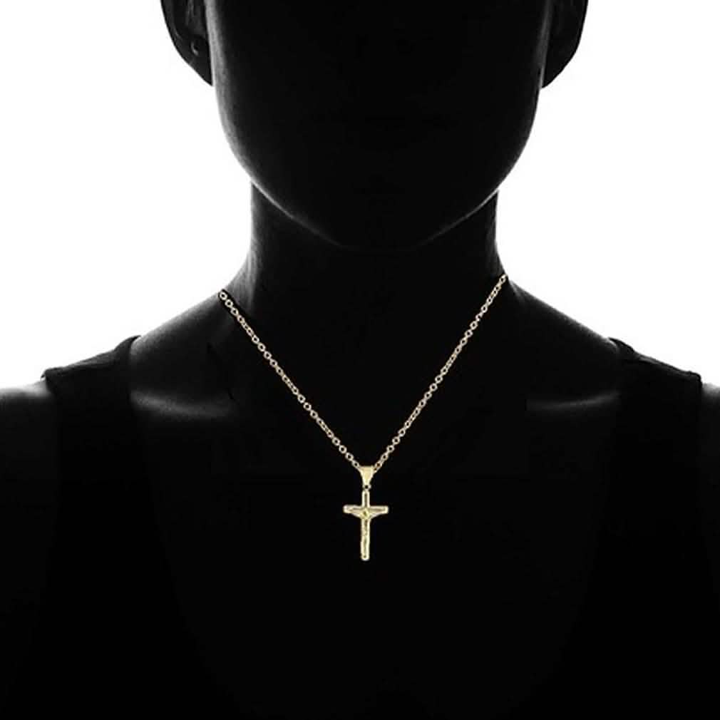 Collier croix en or jaune 10K massif taillé au diamant